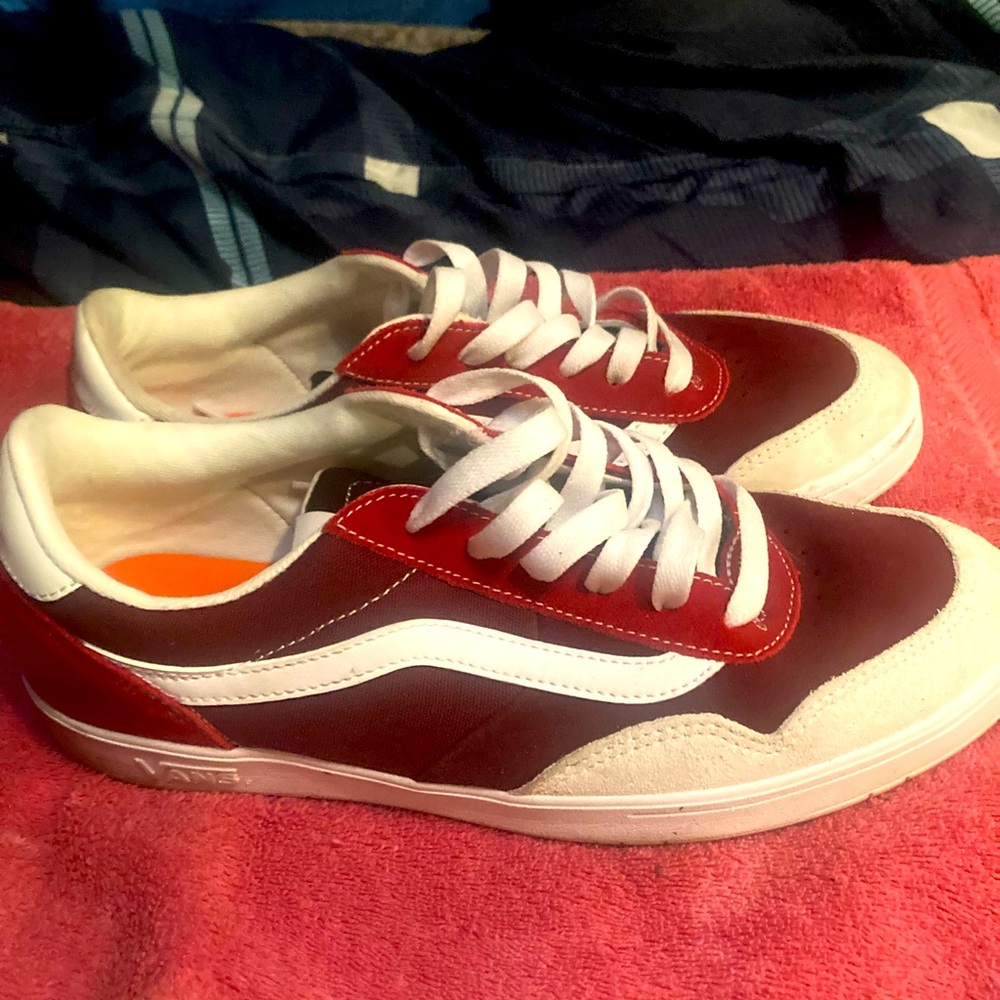 Vans Cruze Too size 12 red/burgundy men’s shoe, like new worn once, original box